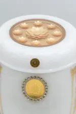 九品金雕蓮花土耳其白玉瑪瑙骨灰罈：圖片 2