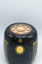 九品金雕蓮花閃玉骨灰罈：圖片 2